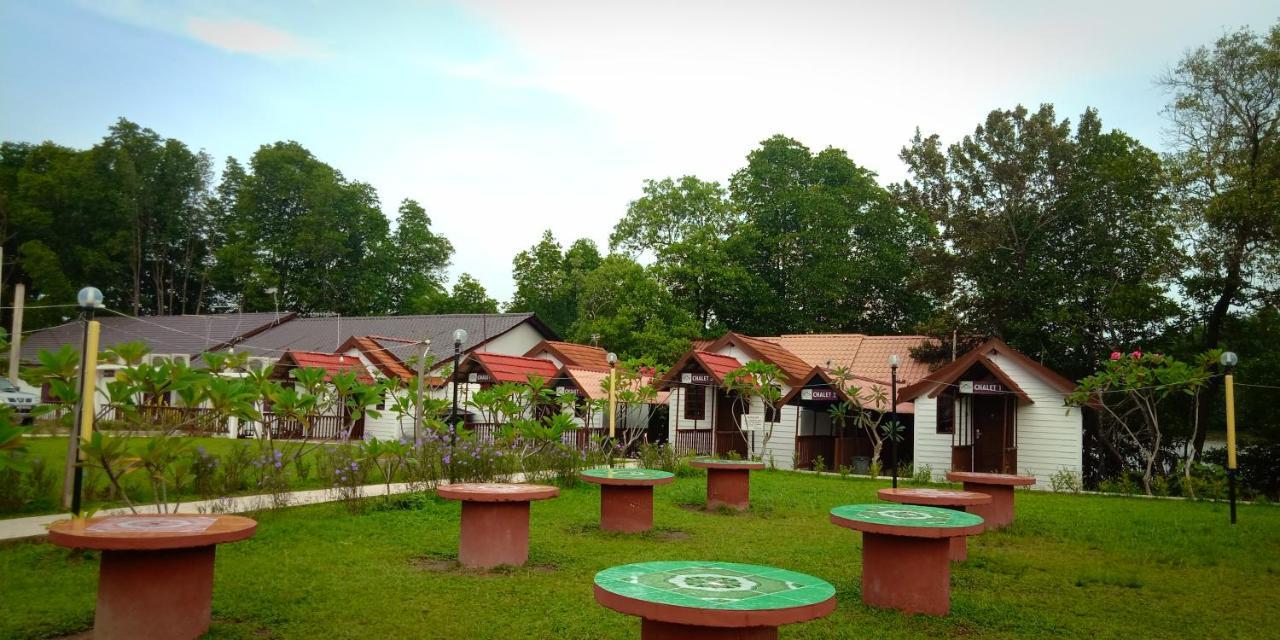Noor Arfa River Chalet Kuala Terengganu Buitenkant foto